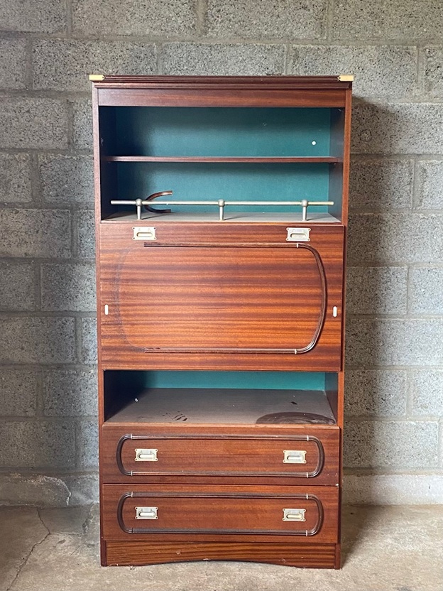 Secrétaire avant_3x4