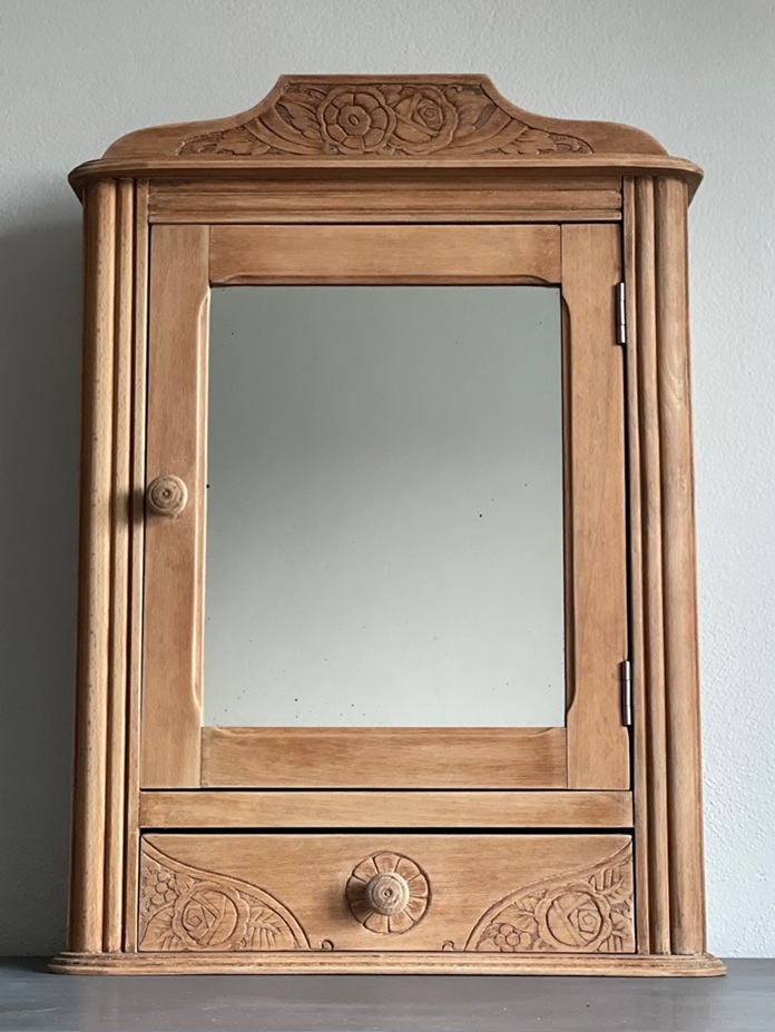 Armoire de face