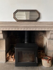 Miroir sur cheminée