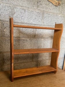 Etagere avant