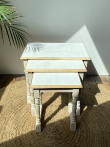 Tables gigognes blanches
